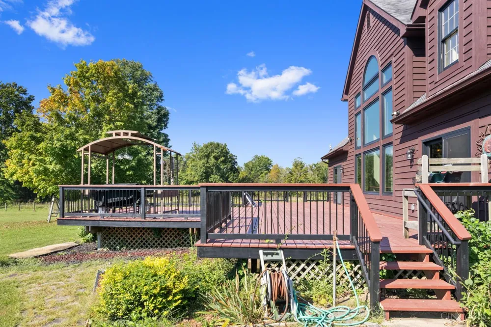 1613 W Concord Road Pierce, OH 45102