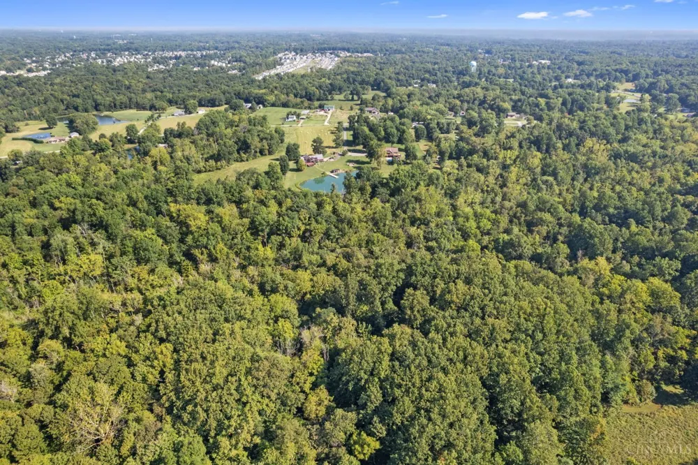 1613 W Concord Road Pierce, OH 45102