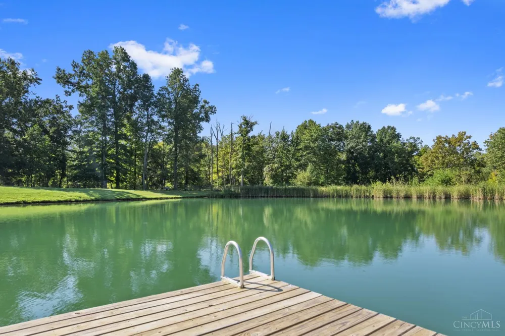 1613 W Concord Road Pierce, OH 45102