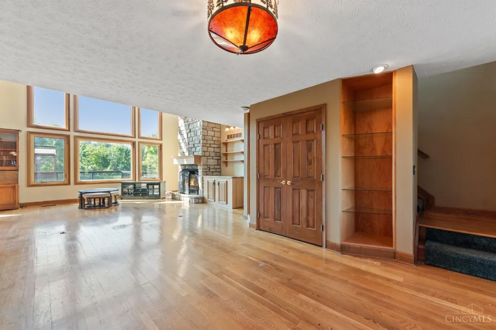 1613 W Concord Road Pierce, OH 45102