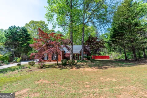 174 Lauren Marie DR