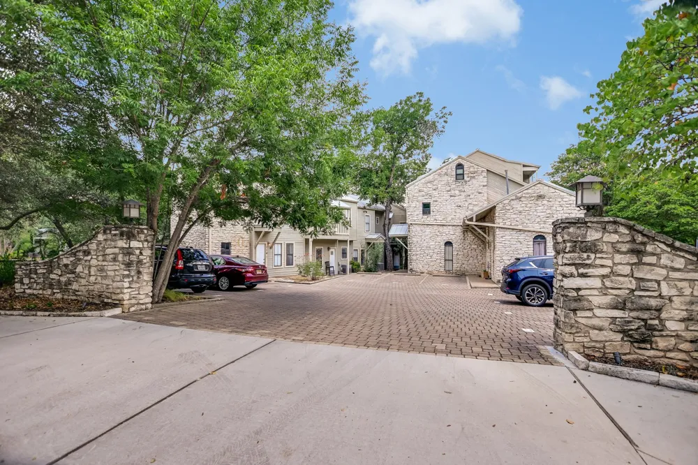 4401 Speedway #207 Austin, TX 78751