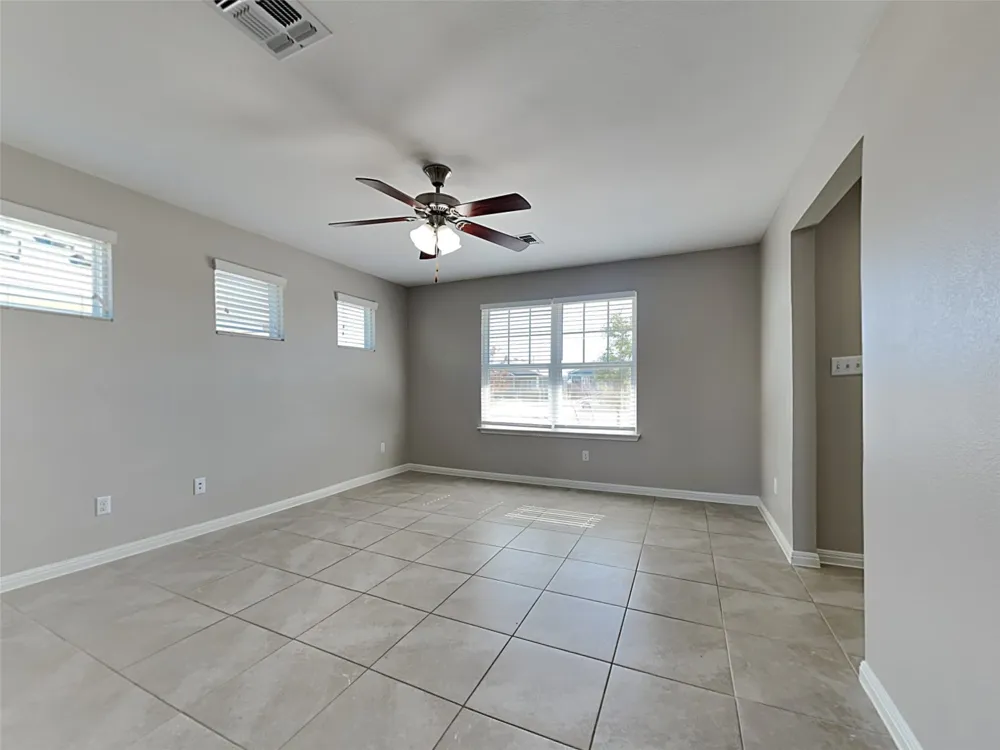1052 Esplanade Parkway San Marcos, TX 78666