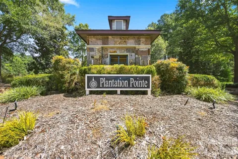 6048 Plantation Pointe Drive