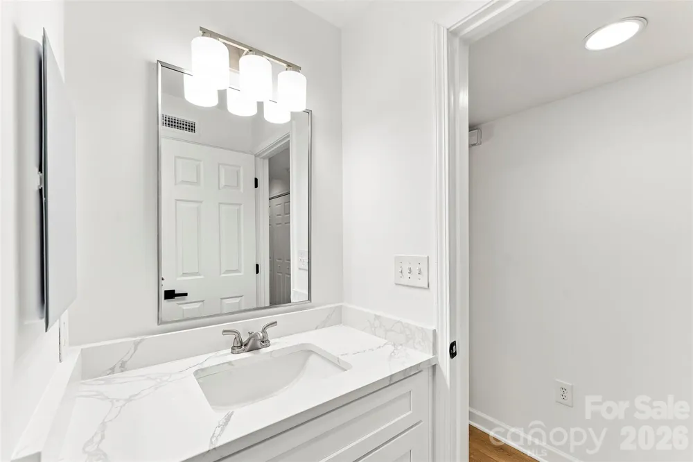 425 W 8th Street #87 Charlotte, NC 28202
