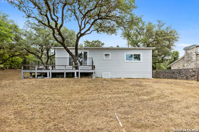 17807 HILLTOP DR Helotes, TX 78023