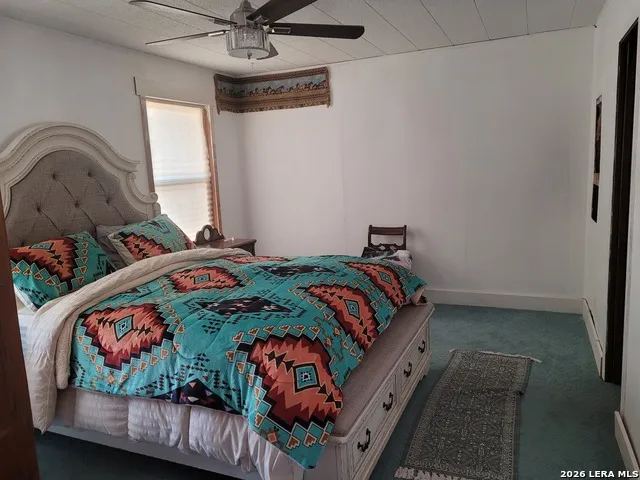 198 PRIVATE ROAD 7730 Devine, TX 78016