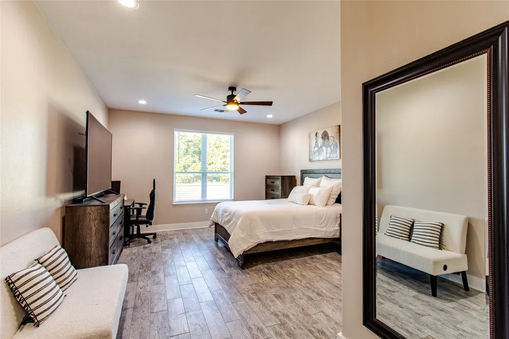 3900 FM 1183 Ennis, TX 75119