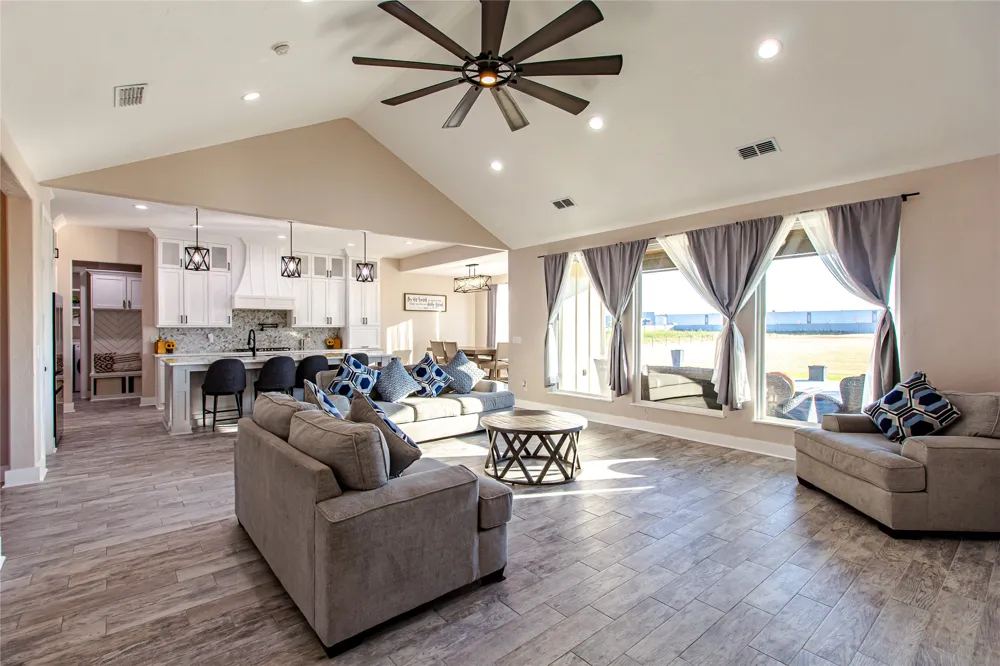 3900 FM 1183 Ennis, TX 75119