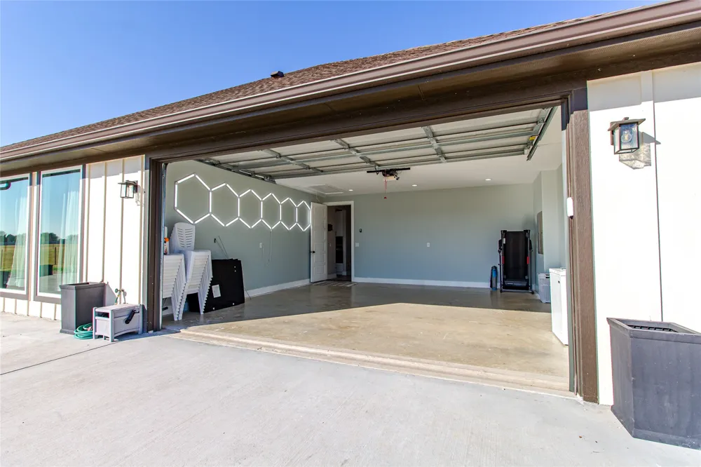 3900 FM 1183 Ennis, TX 75119