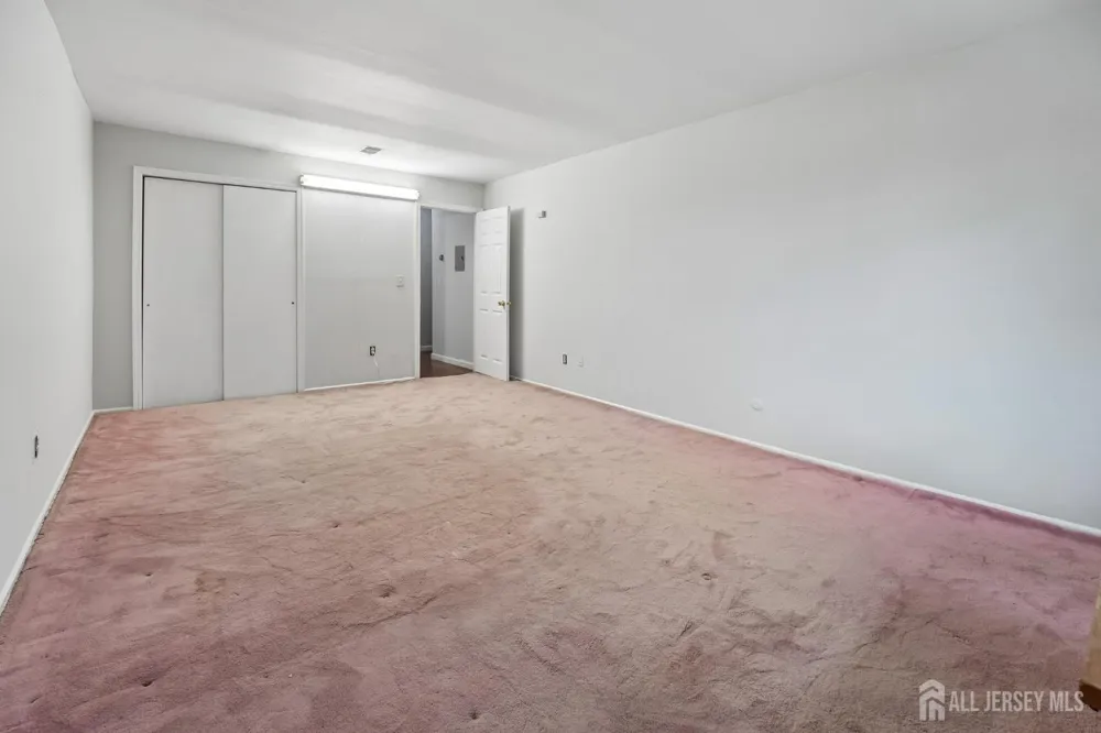 345 College Drive Edison, NJ 08817