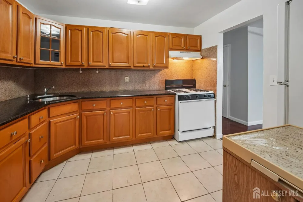345 College Drive Edison, NJ 08817