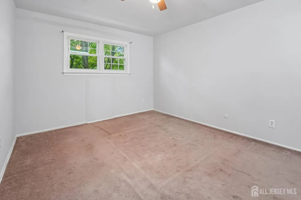 345 College Drive Edison, NJ 08817