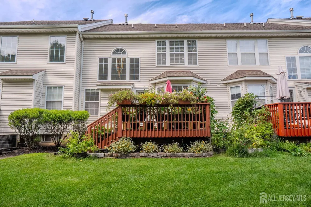 110 Briarwood Drive North Brunswick, NJ 08902