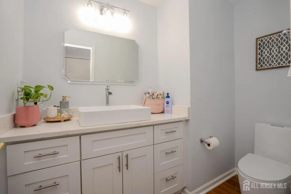110 Briarwood Drive North Brunswick, NJ 08902