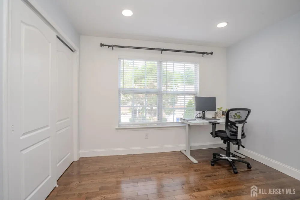 110 Briarwood Drive North Brunswick, NJ 08902