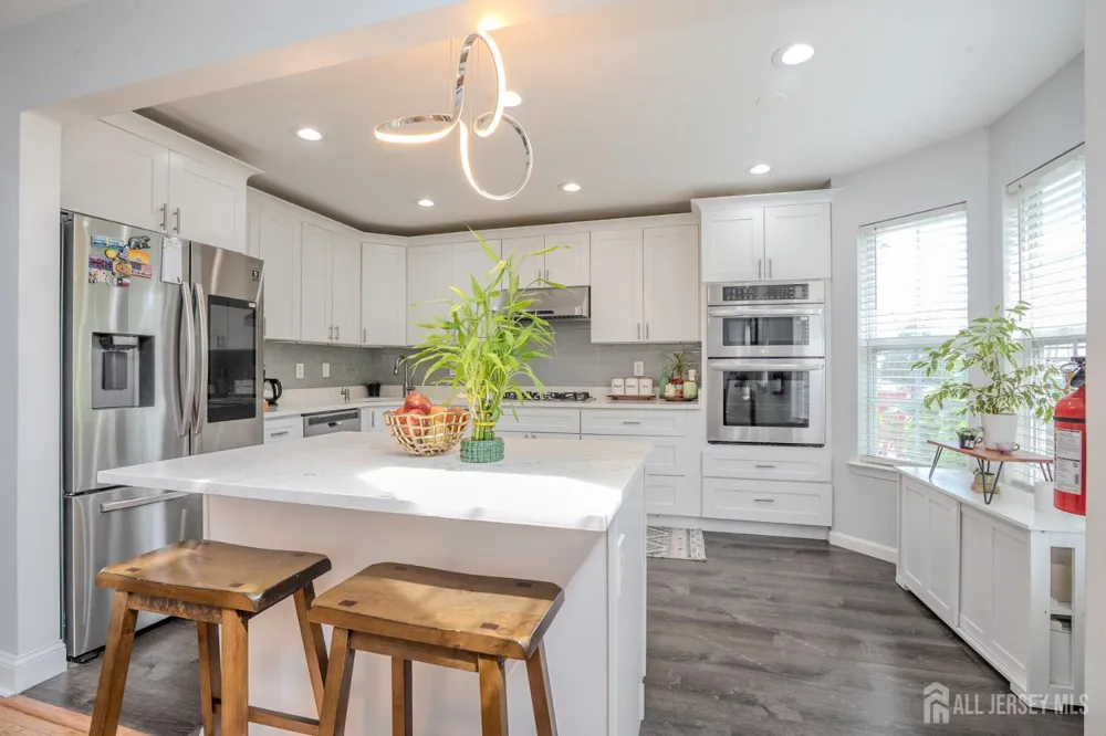 110 Briarwood Drive North Brunswick, NJ 08902