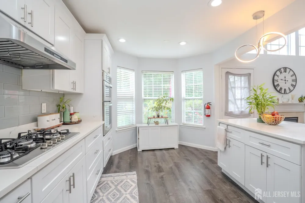 110 Briarwood Drive North Brunswick, NJ 08902