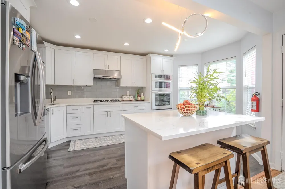 110 Briarwood Drive North Brunswick, NJ 08902