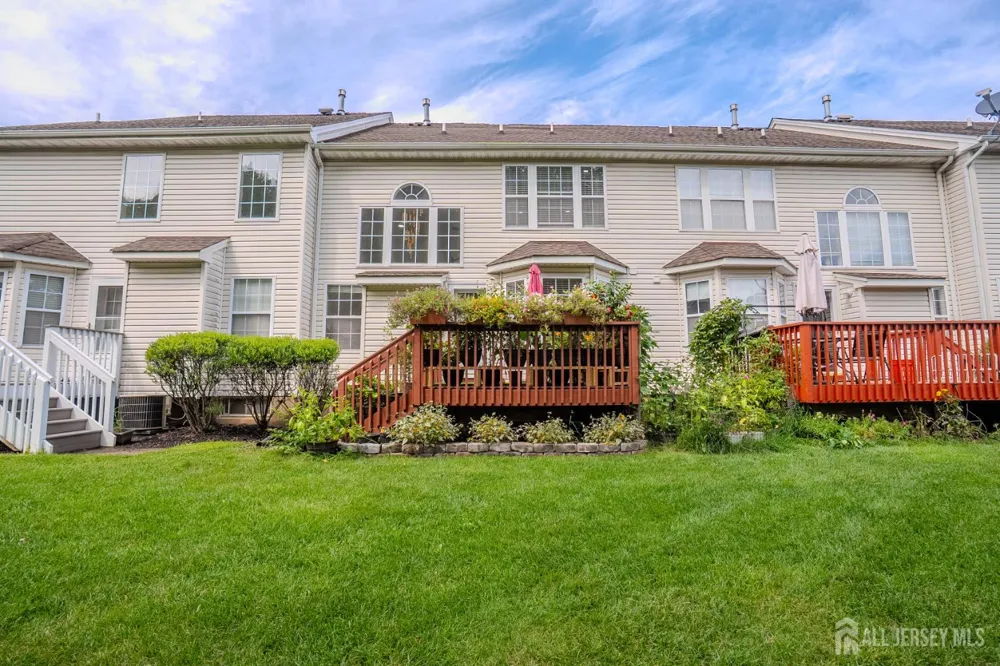 110 Briarwood Drive North Brunswick, NJ 08902
