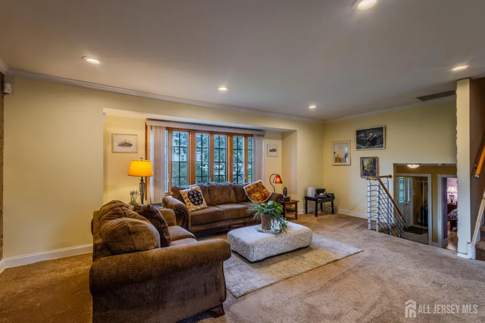 10 Devonshire Road Sayreville, NJ 08859