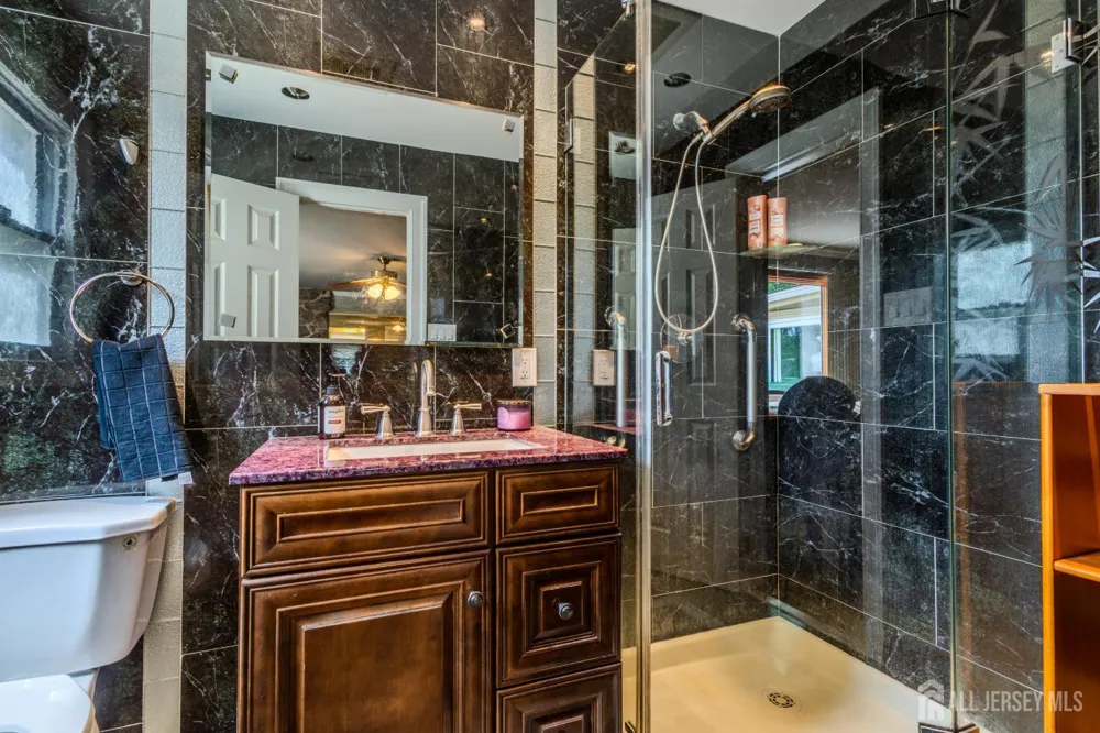 10 Devonshire Road Sayreville, NJ 08859