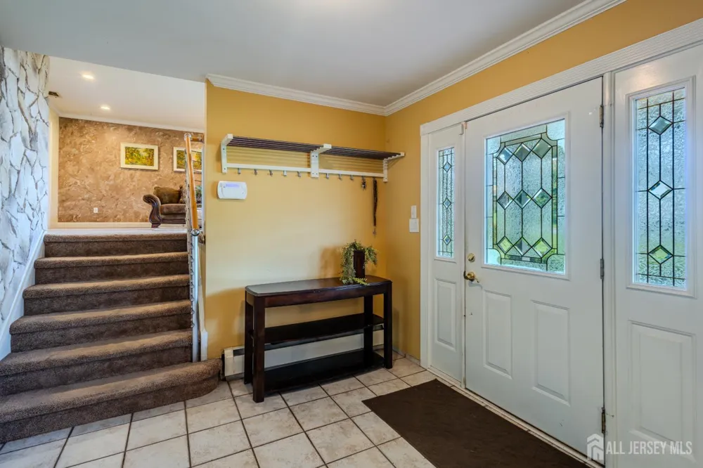 10 Devonshire Road Sayreville, NJ 08859