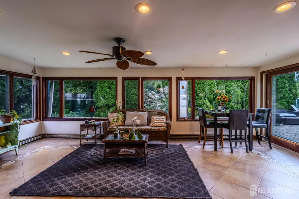 10 Devonshire Road Sayreville, NJ 08859