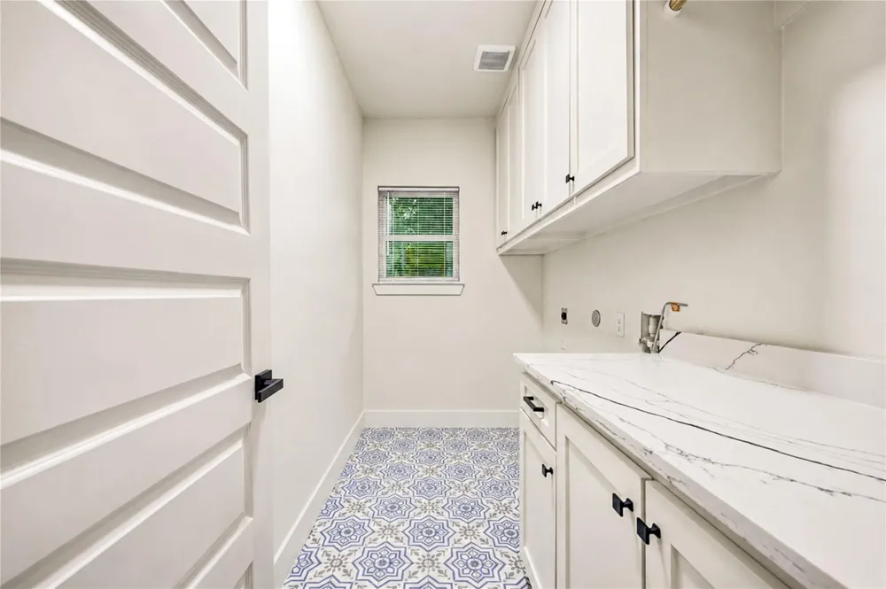 703 Short Mill Run Run Montgomery, TX 77316