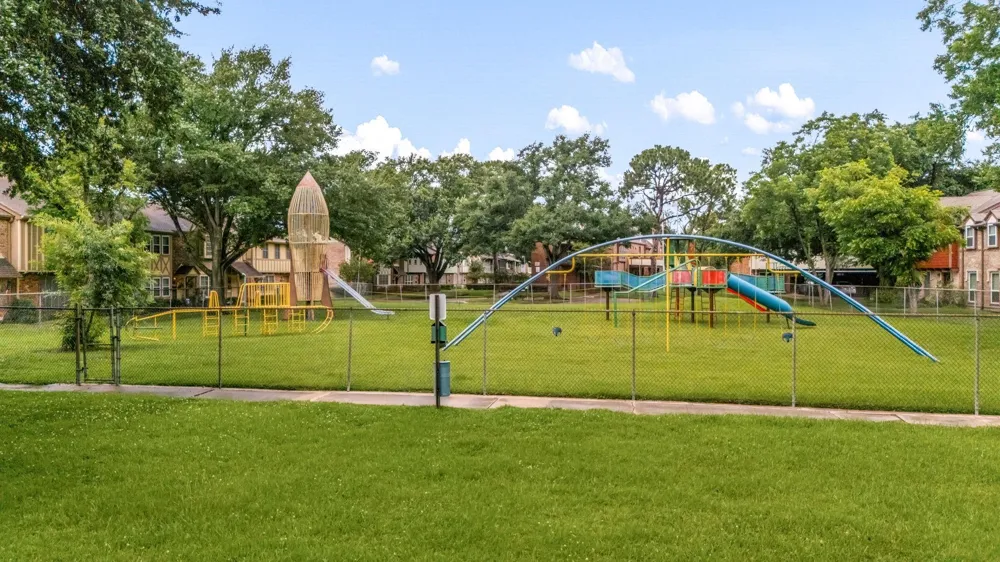 10328 Hammerly Boulevard #10 Houston, TX 77043
