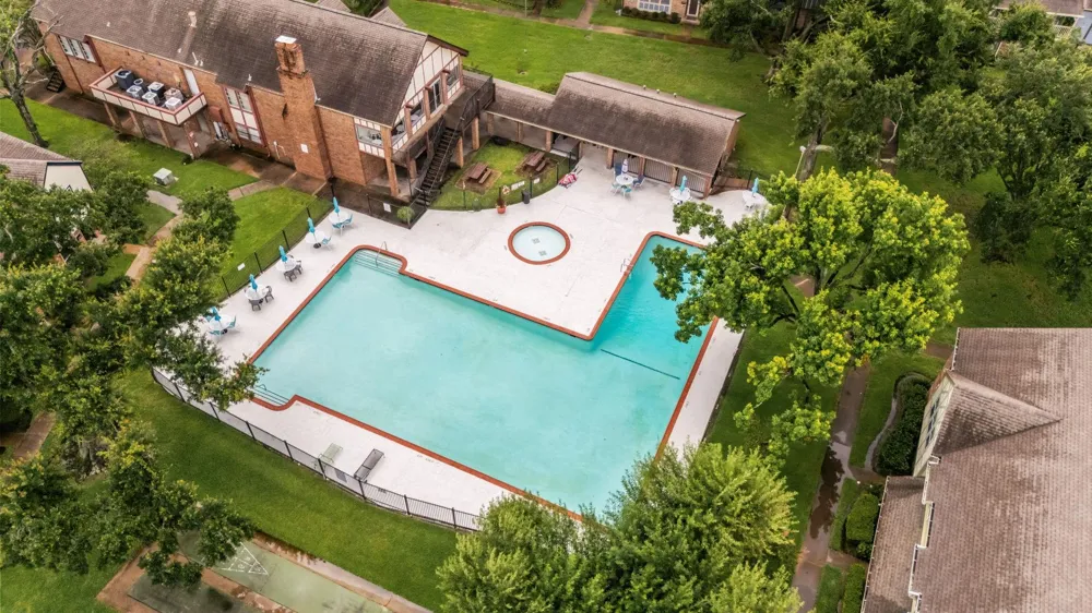 10328 Hammerly Boulevard #10 Houston, TX 77043