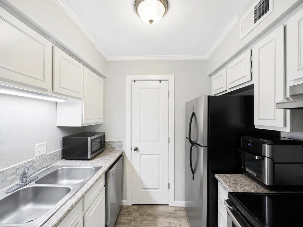 7555 Katy Freeway #49 Houston, TX 77024