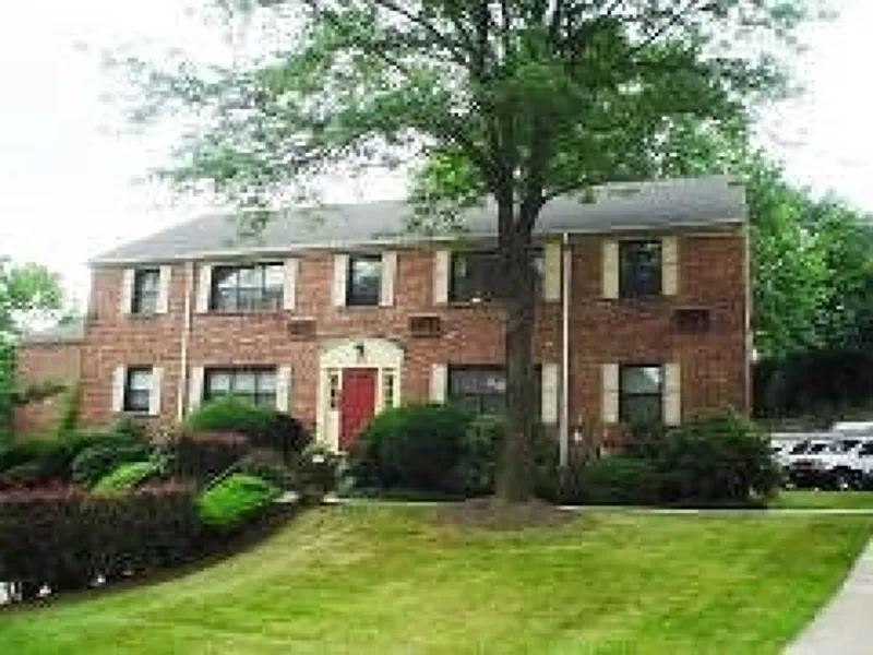 39 SANDRA CIRCLE #B-3 Unit B-3 Westfield Town, NJ 07090