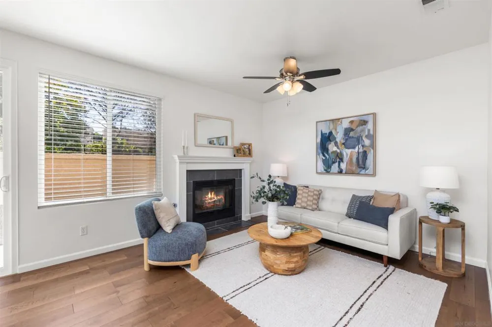 3811 Creststone San Diego, CA 92130