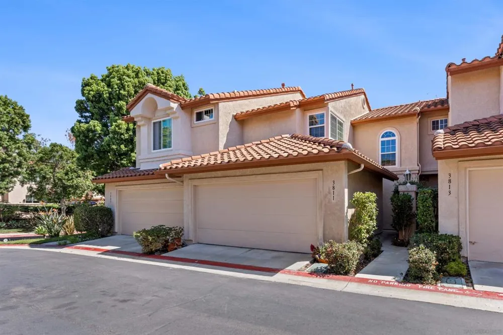 3811 Creststone San Diego, CA 92130