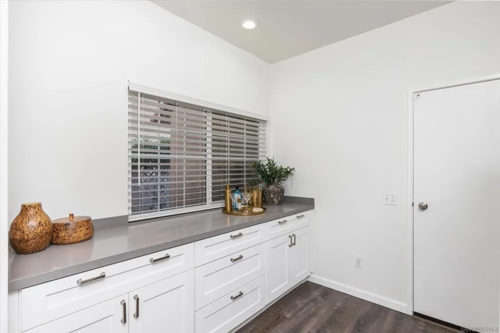 3811 Creststone San Diego, CA 92130
