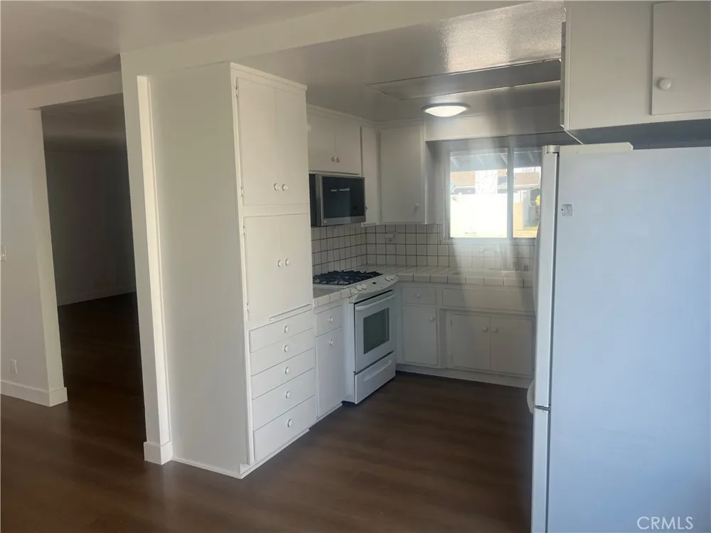 9042 Christine Drive Huntington Beach, CA 92646