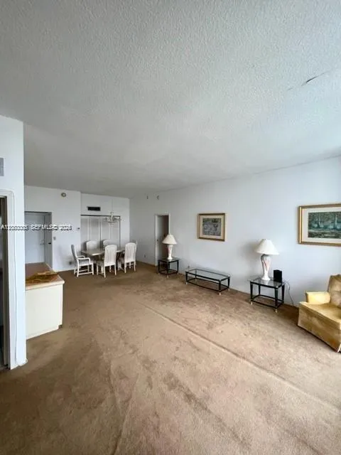 100 Bayview Dr #PH-21 Sunny Isles Beach, FL 33160