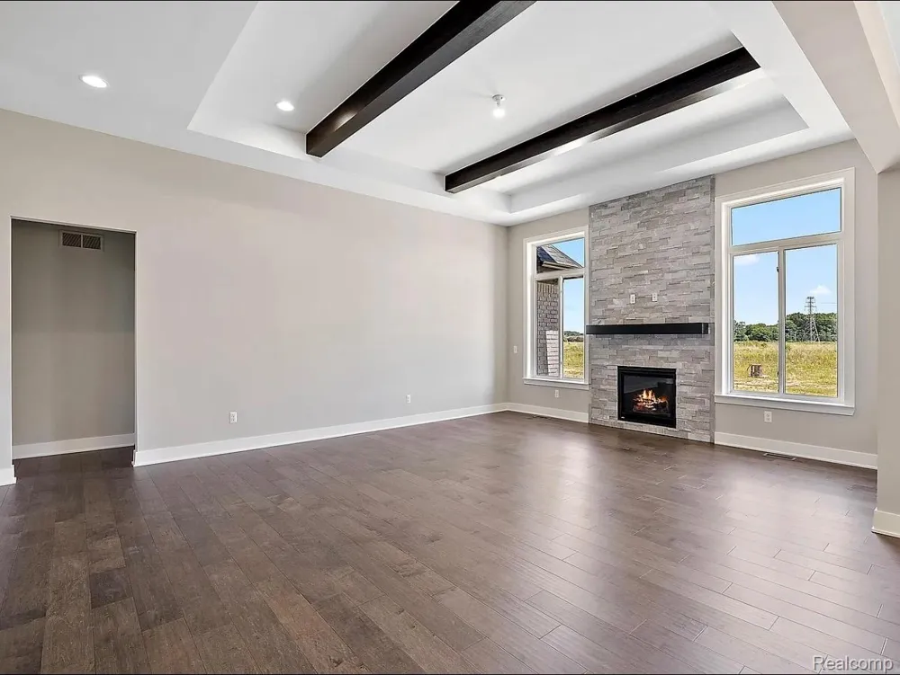 27655 Hagen Rd Chesterfield Township, MI 48051
