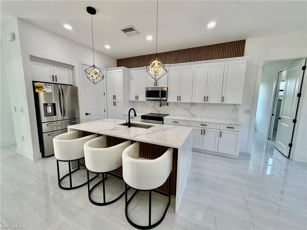 805 Lincoln Avenue Lehigh Acres, FL 33972