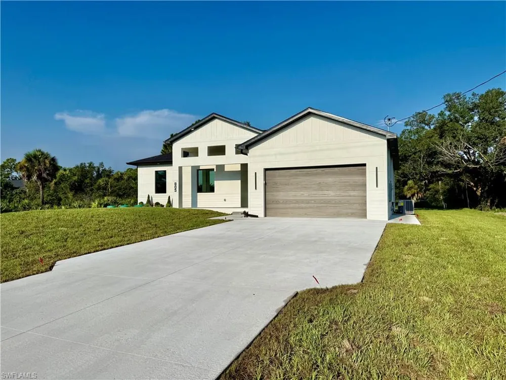 805 Lincoln Avenue Lehigh Acres, FL 33972