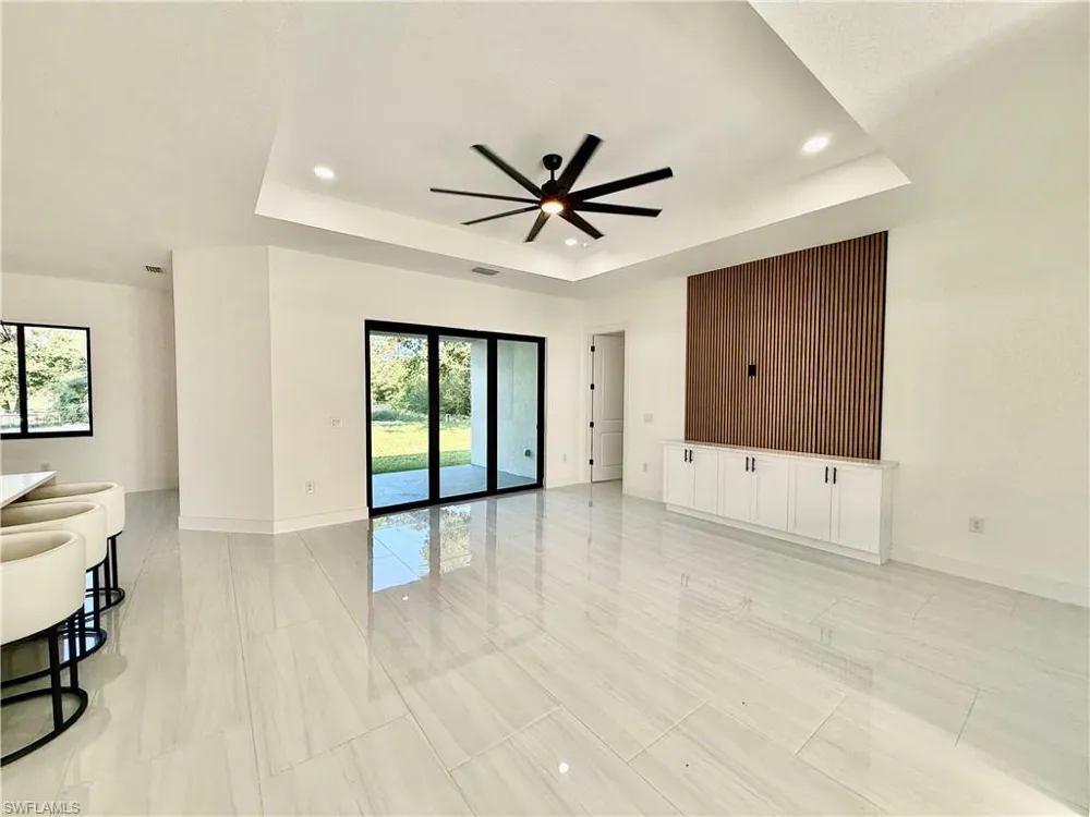 805 Lincoln Avenue Lehigh Acres, FL 33972