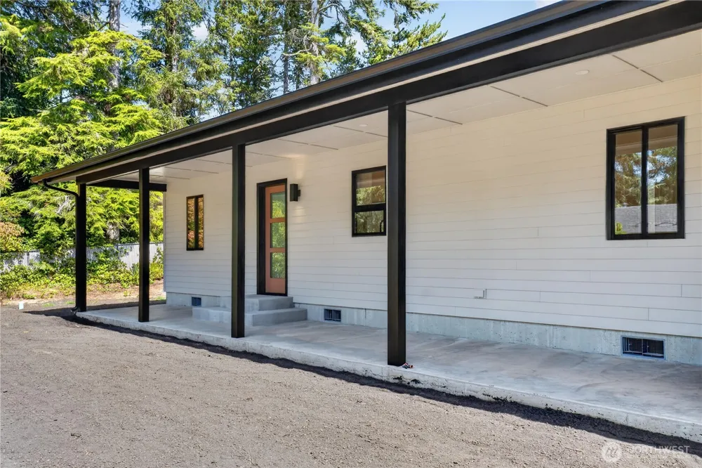 32311 Place Ocean Park, WA 98640