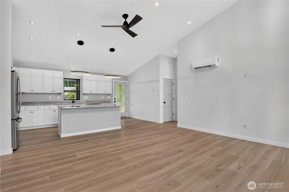 32311 Place Ocean Park, WA 98640