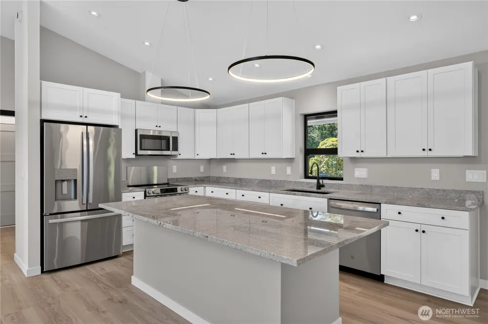 32311 Place Ocean Park, WA 98640