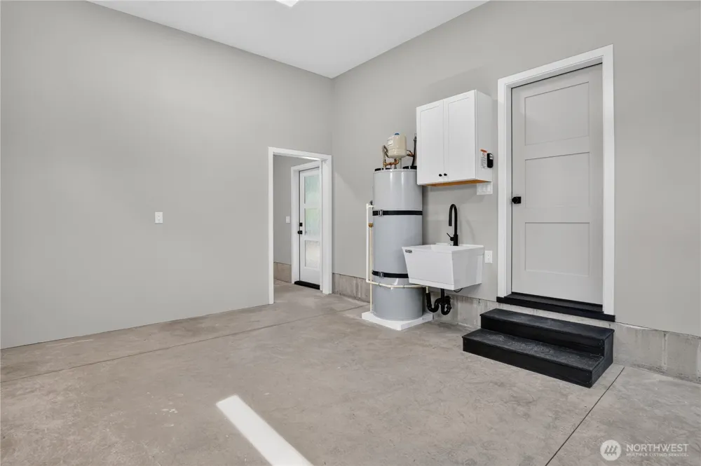 32311 Place Ocean Park, WA 98640