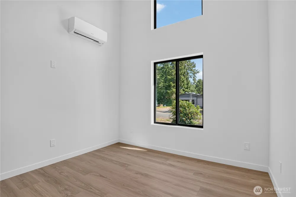 32311 Place Ocean Park, WA 98640
