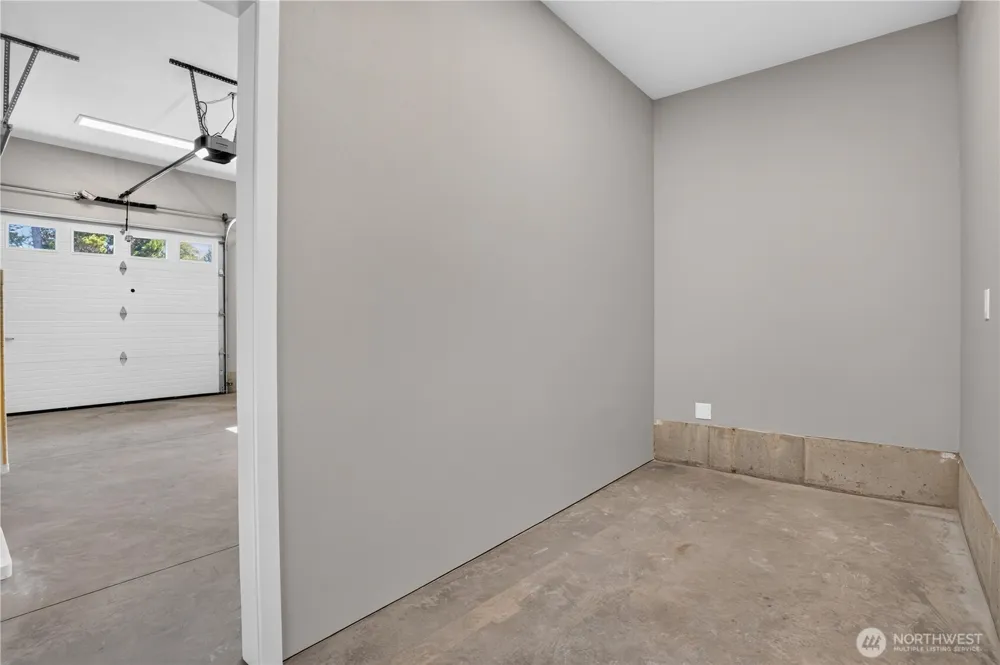 32311 Place Ocean Park, WA 98640