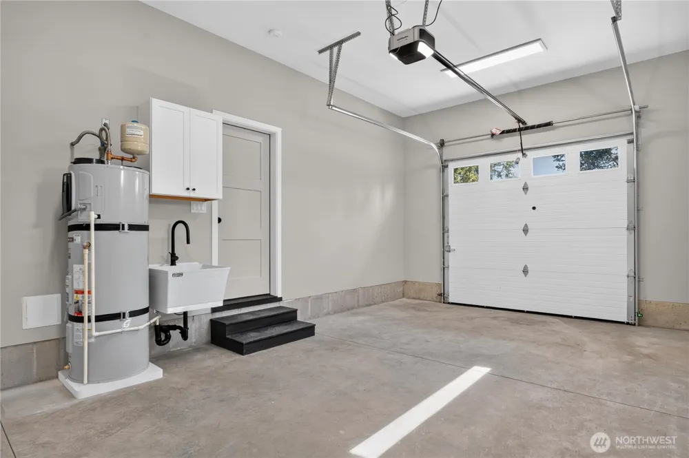 32311 Place Ocean Park, WA 98640