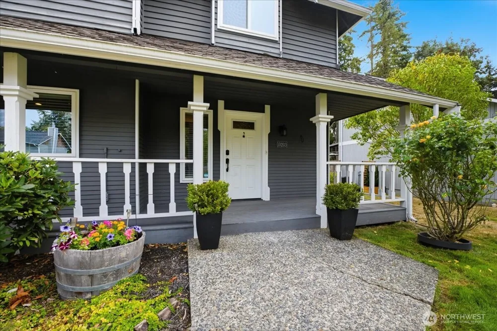 10203 50th Place W Mukilteo, WA 98275